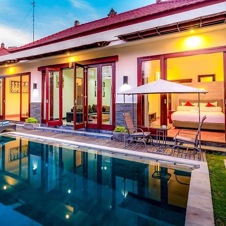 Villa Gayatri Seminyak Exterior foto