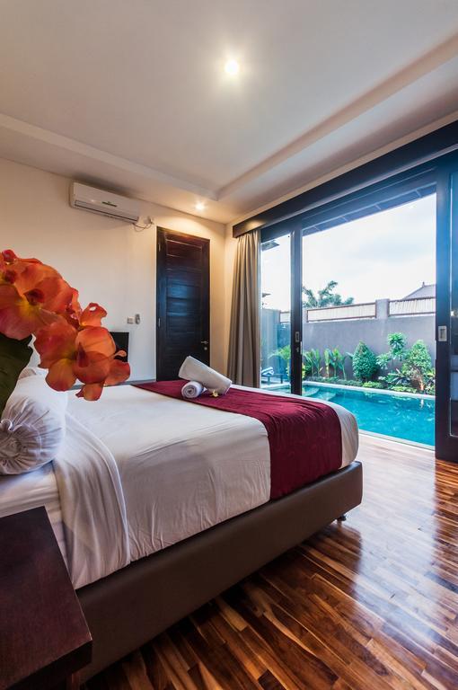 Villa Gayatri Seminyak Quarto foto