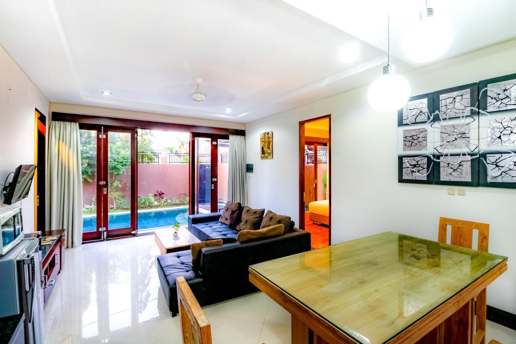 Villa Gayatri Seminyak Exterior foto