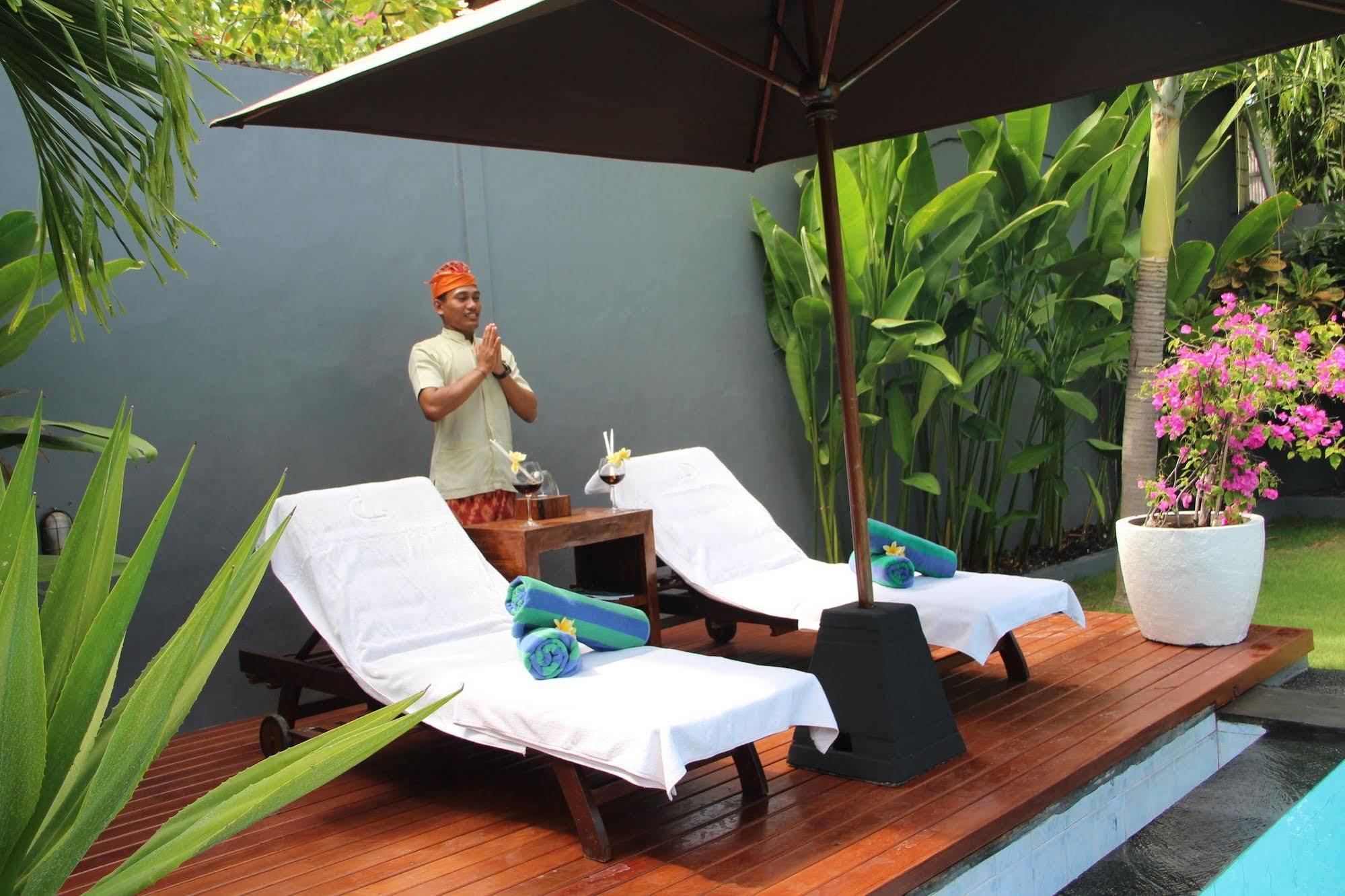 Villa Gayatri Seminyak Exterior foto