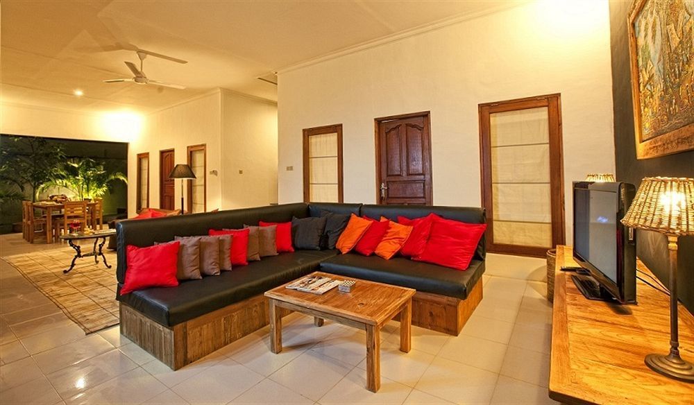Villa Gayatri Seminyak Exterior foto